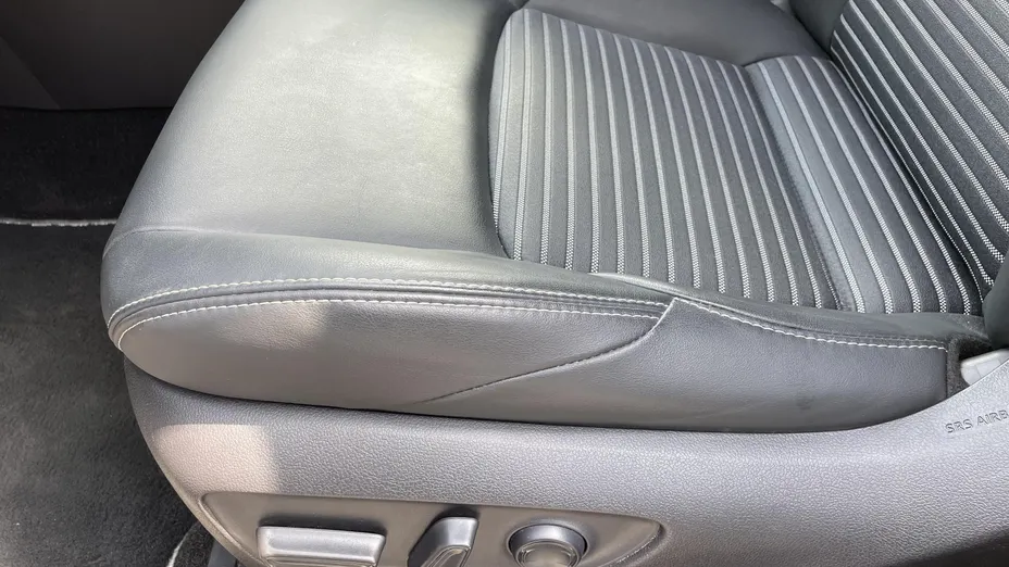TOYOTA RAV4 RAV4 2.5 Hybrid Black Edition by JBL 4x4