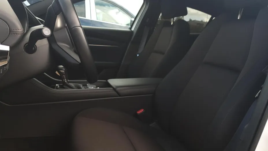 MAZDA 3 3 2.0 mHEV Kanjo aut