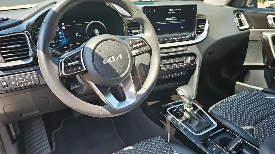 KIA Cee'd Ceed 1.6 GDI PHEV Business Line DCT
