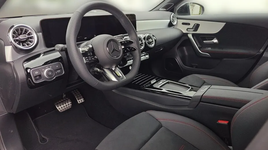 MERCEDES-BENZ A Klasa A 35 AMG 4-Matic 8G-DCT Nowy