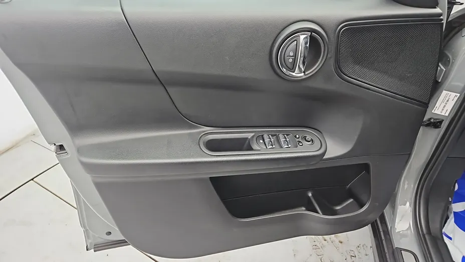 MINI [BMW] Countryman Cooper D aut