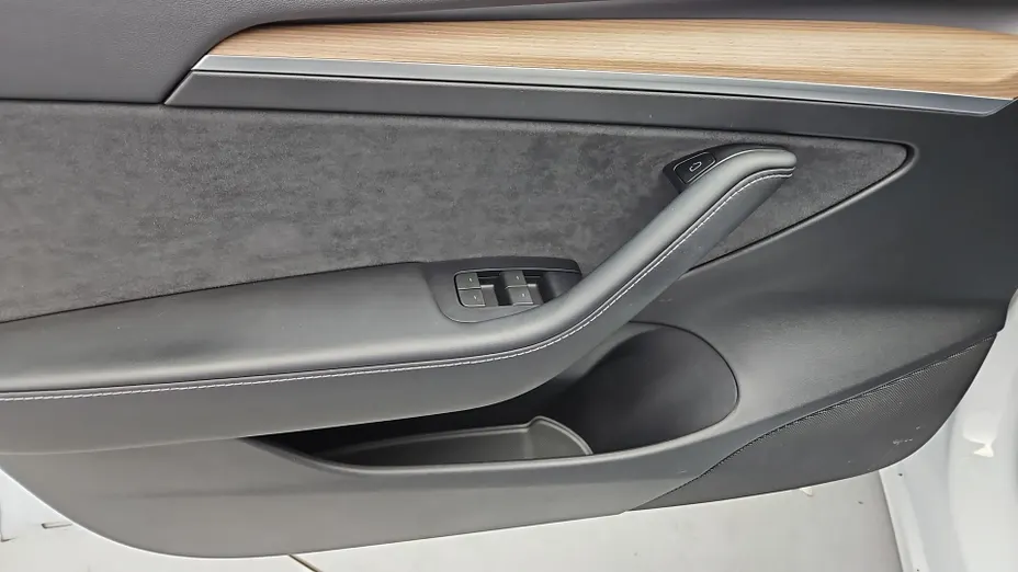 TESLA Model 3 3 Long Range RWD