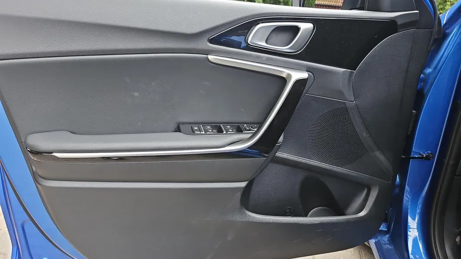 KIA Cee'd Ceed 1.6 GDI PHEV Business Line DCT