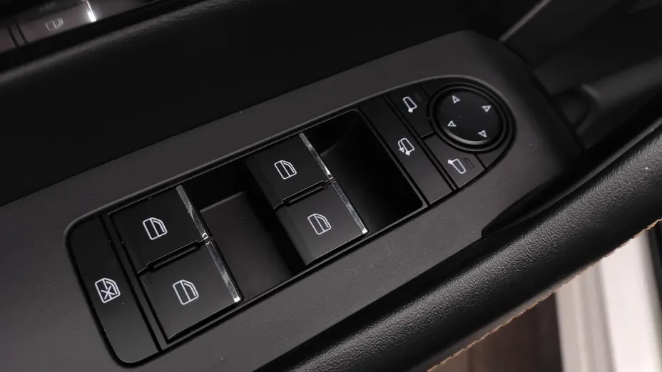 MAZDA CX-60 CX-60 2.5 PHEV Homura AWD aut