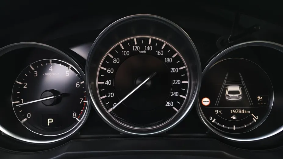 MAZDA 6 6 2.0 Center-Line aut