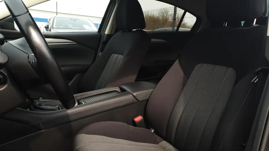 MAZDA 6 6 2.0 Center-Line aut