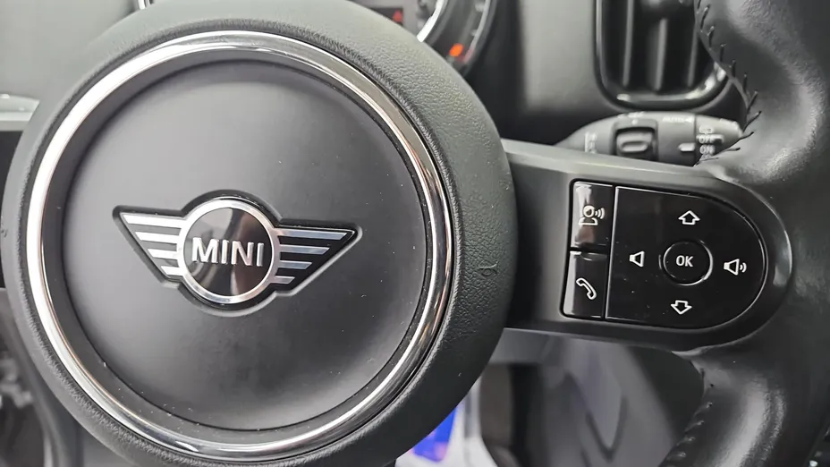 MINI [BMW] Countryman Cooper D aut