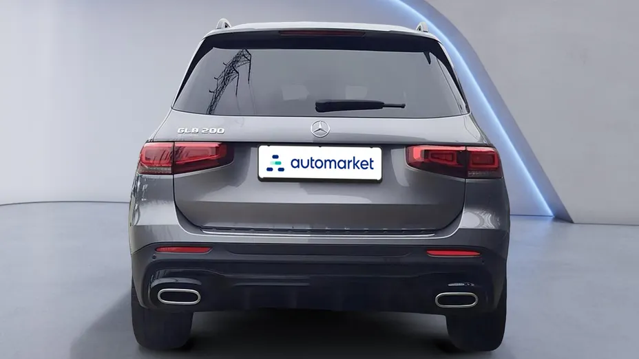 MERCEDES-BENZ GLB GLB 200 AMG Line 7G-DCT
