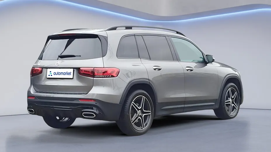 MERCEDES-BENZ GLB GLB 200 AMG Line 7G-DCT