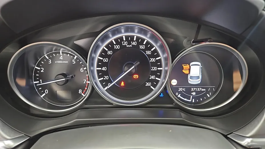 MAZDA 6 6 2.0 Center-Line