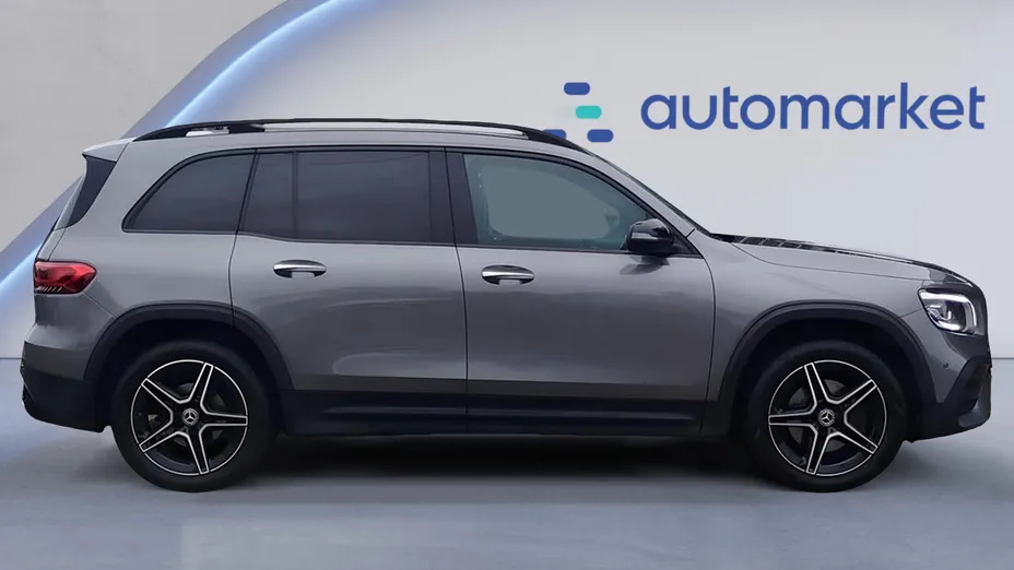 MERCEDES-BENZ GLB GLB 200 AMG Line 7G-DCT