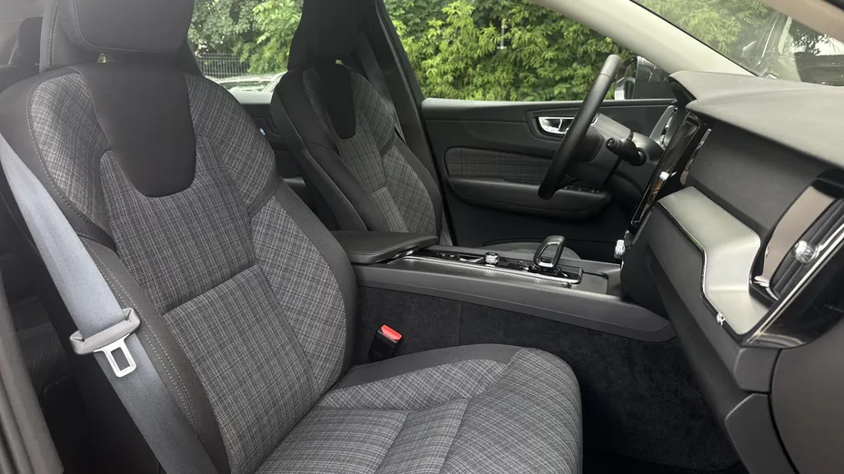 VOLVO XC60 XC60 B4 B Core aut
