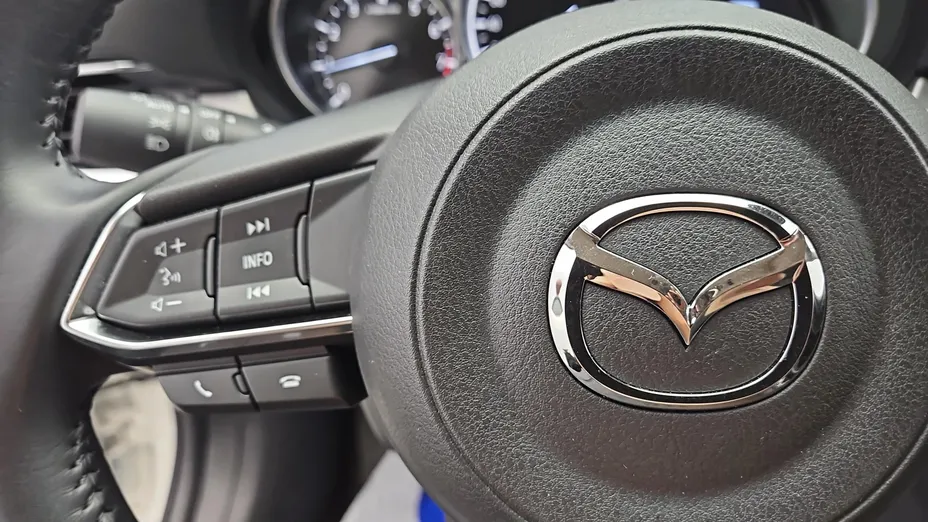 MAZDA 6 6 2.0 Center-Line
