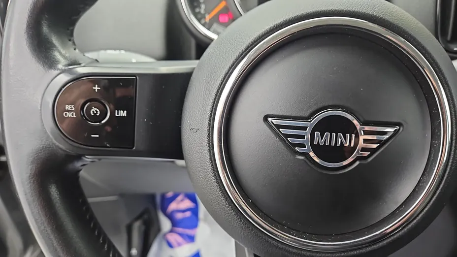 MINI [BMW] Countryman Cooper D aut