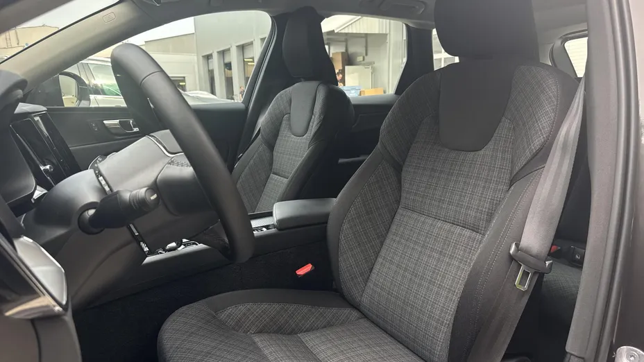 VOLVO XC60 XC60 B4 B Core aut