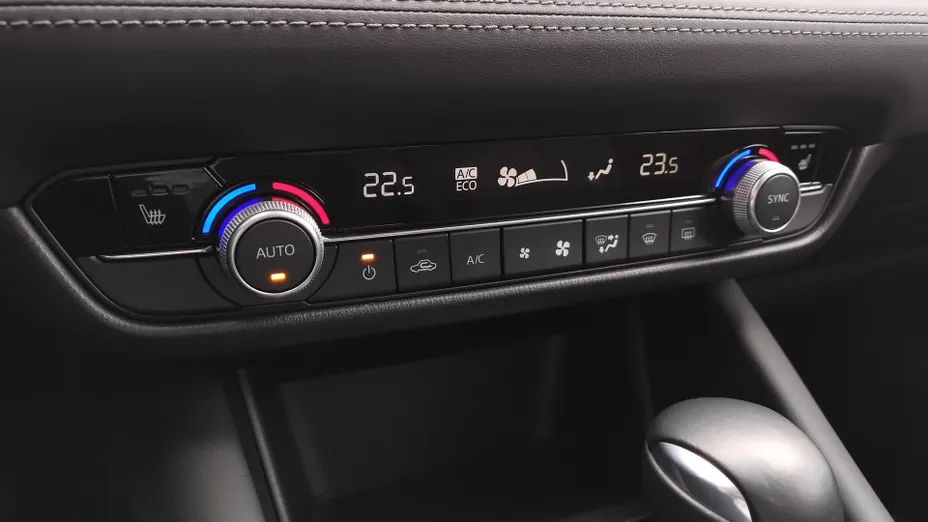 MAZDA 6 6 2.0 Center-Line aut
