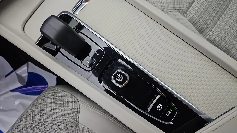 VOLVO XC60 XC60 B4 B Core aut