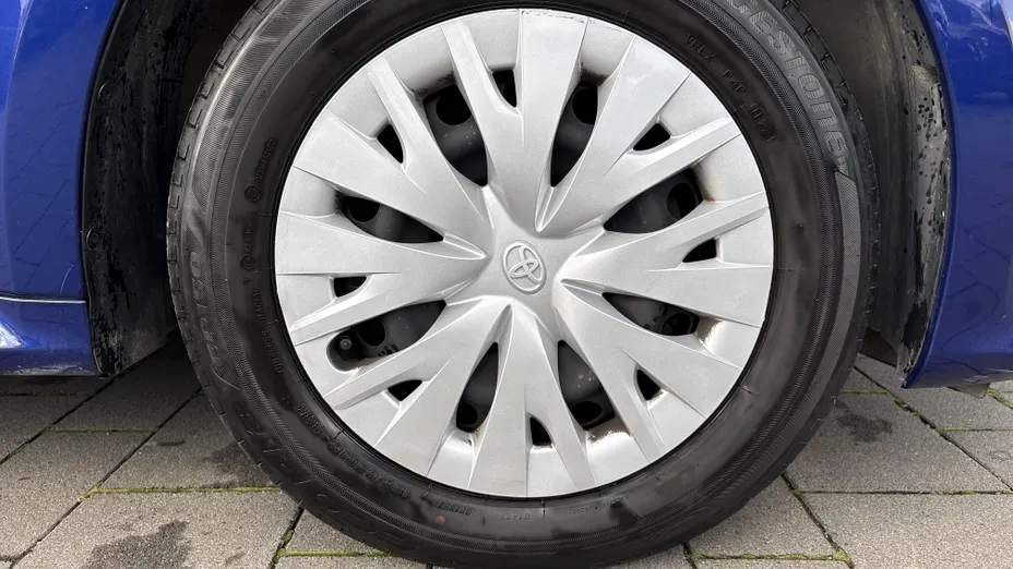 TOYOTA Yaris Yaris 1.5 Comfort