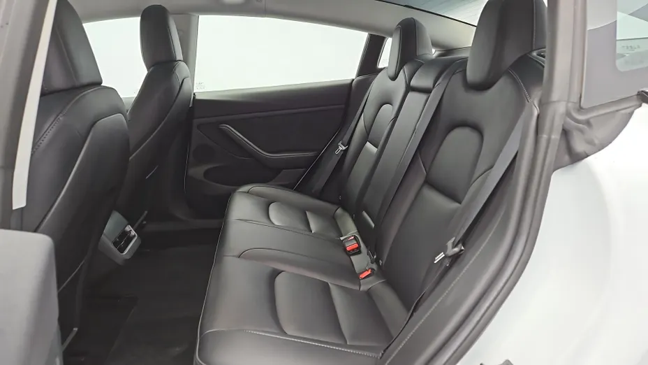 TESLA Model 3 3 Long Range RWD