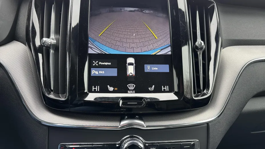 VOLVO XC60 XC60 B4 B R-Design aut