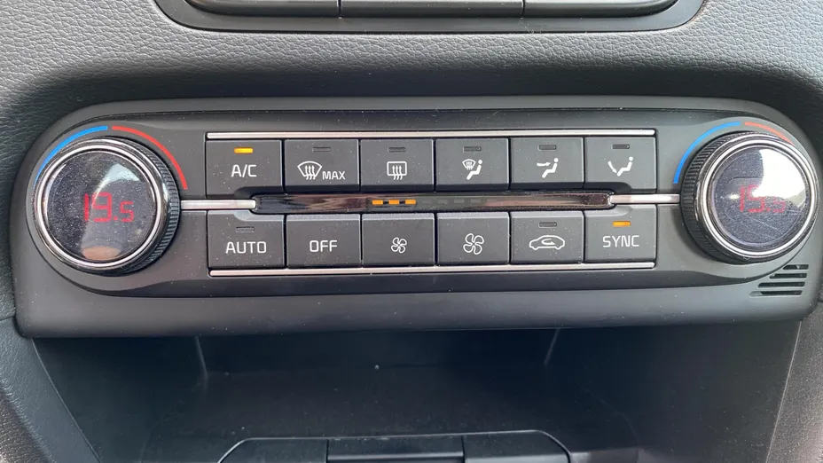 KIA Cee'd Ceed 1.5 T-GDI M DCT