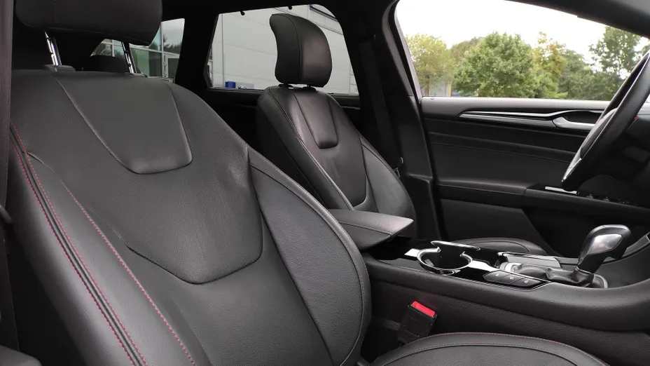 FORD Mondeo Mondeo 2.0 Hybrid ST-Line X