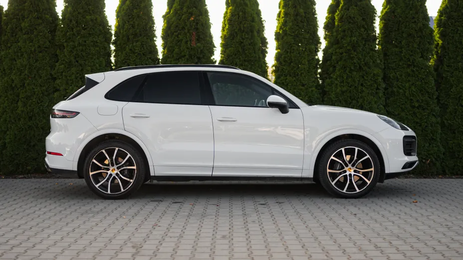 PORSCHE Cayenne Cayenne