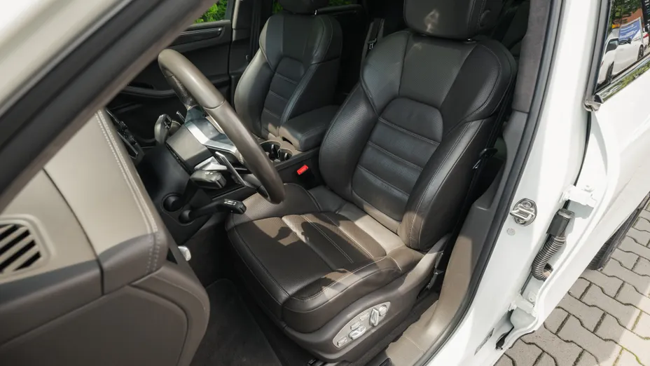 PORSCHE Macan Macan Turbo