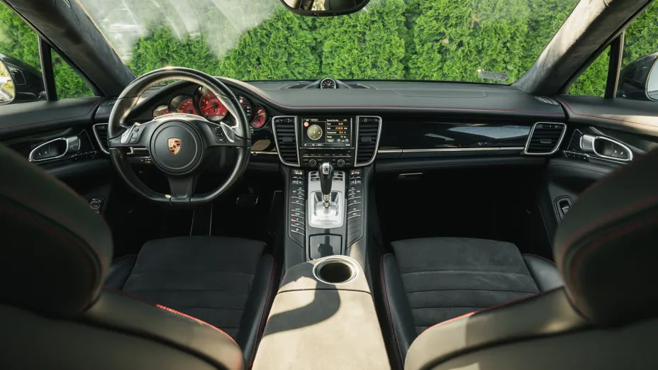 PORSCHE Panamera Panamera GTS
