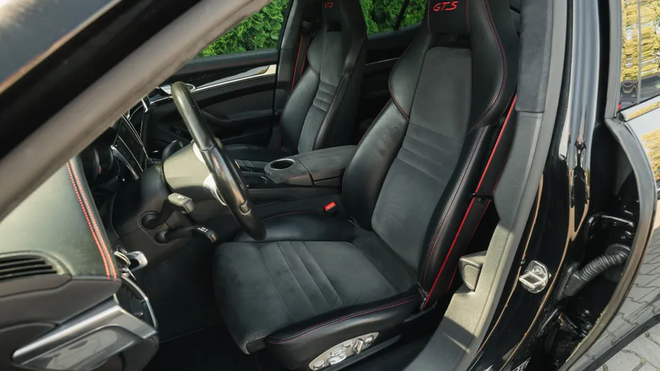 PORSCHE Panamera Panamera GTS