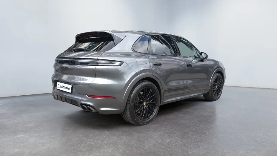 PORSCHE Cayenney Cayenne Coupe GTS