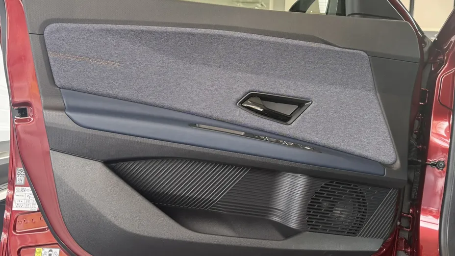 RENAULT R4 R4 52kWh Comfort Range Techno Nowy