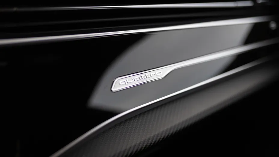 AUDI Q8 RS Q8 TFSI mHEV Quattro Tiptronic