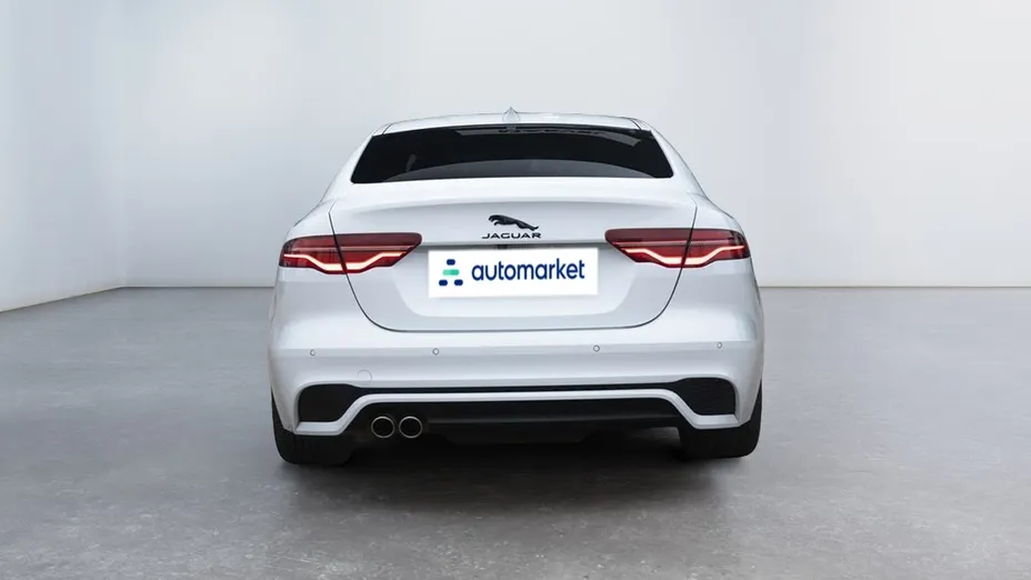 JAGUAR XE XE 2.0 D200 mHEV R-Dynamic SE aut