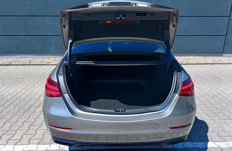 MERCEDES-BENZ C Klasa C 300 4MATIC 9G-TRONIC