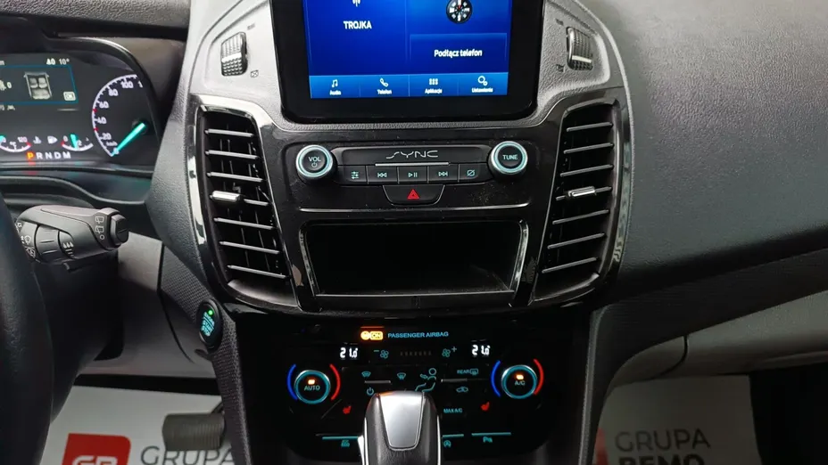 FORD Tourneo Connect Gr. Tourneo Connect 1.5 TDCi Titanium PowerShift