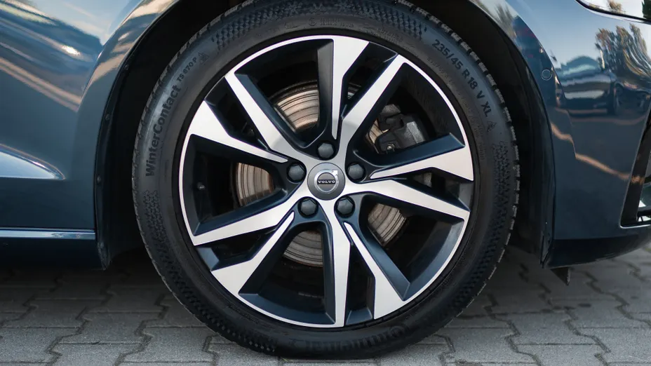 VOLVO S60 S60 B4 B R-Design aut