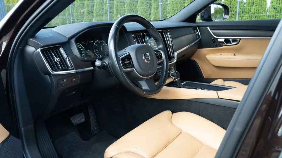 VOLVO V90 V90 CC D5 SCR AWD aut