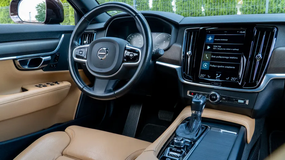 VOLVO V90 V90 CC D5 SCR AWD aut