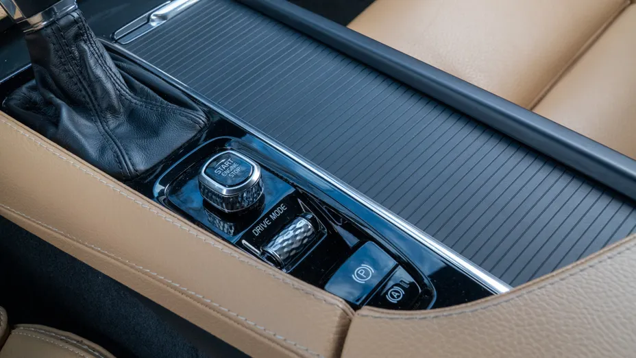 VOLVO V90 V90 CC D5 SCR AWD aut