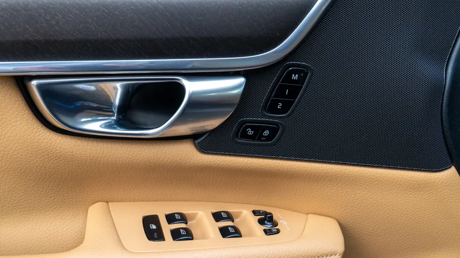 VOLVO V90 V90 CC D5 SCR AWD aut