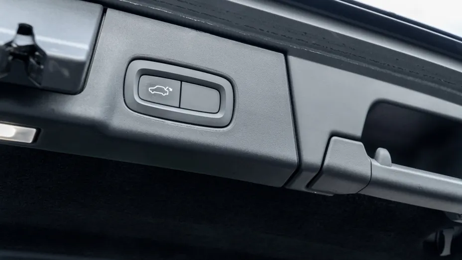 VOLVO V90 V90 CC D5 SCR AWD aut