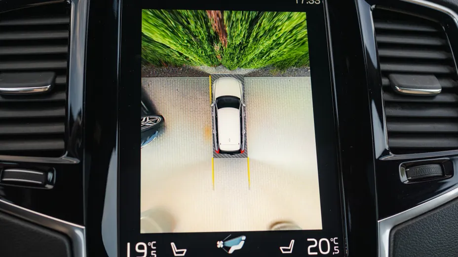 VOLVO XC90 XC90 T8 AWD Plug-In Hybrid R-Design 7os aut