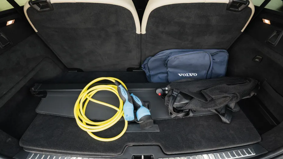 VOLVO XC90 XC90 T8 AWD Plug-In Hybrid R-Design 7os aut