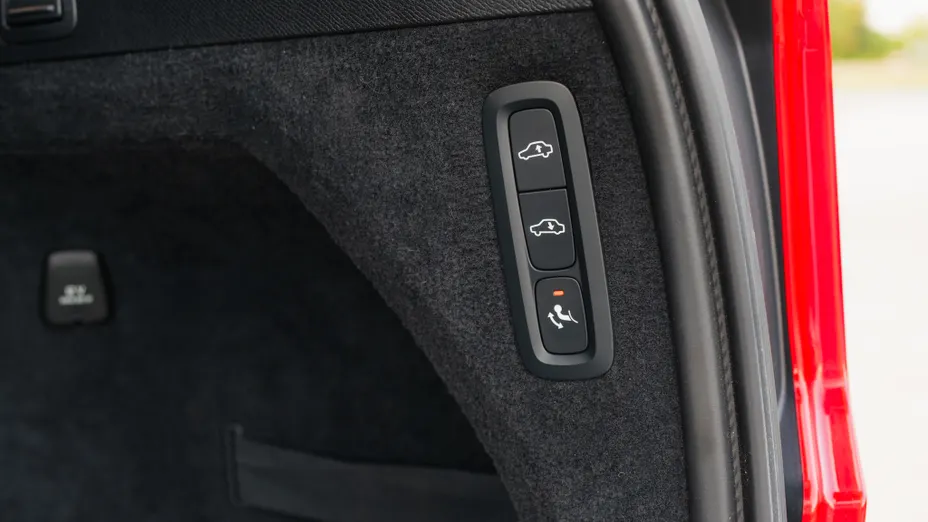 VOLVO XC90 XC90 T8 AWD Plug-In Hybrid R-Design 7os aut