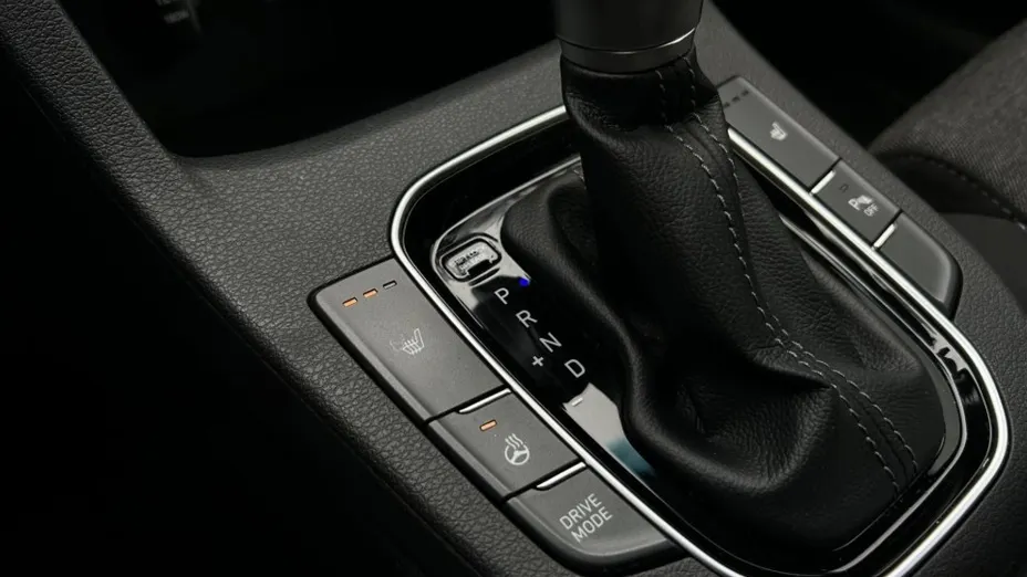 HYUNDAI i30 i30 1.0 T-GDI Smart DCT