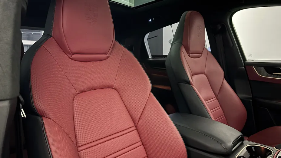 PORSCHE Cayenne Cayenne Coupe GTS