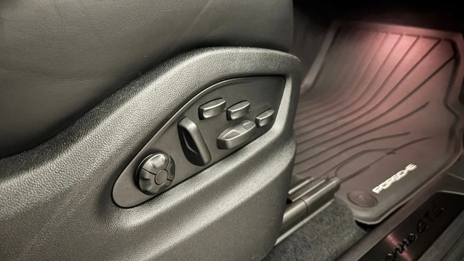 PORSCHE Cayenne Cayenne Coupe GTS