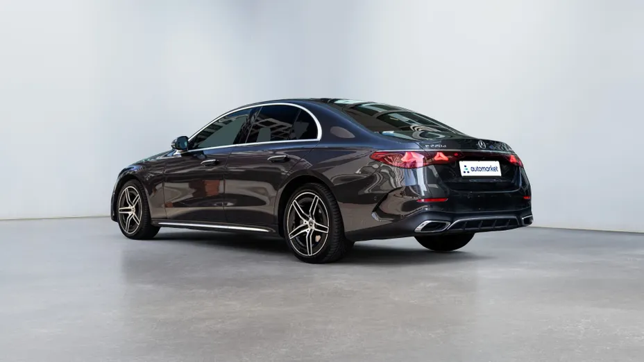 MERCEDES-BENZ E Klasa E 220 d mHEV 4-Matic AMG 9G-Tronic