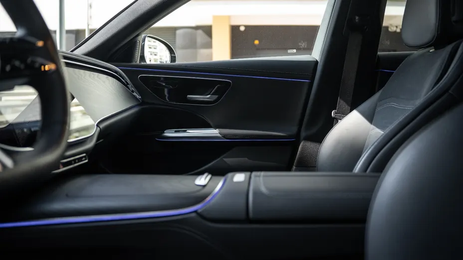 MERCEDES-BENZ E Klasa E 220 d mHEV 4-Matic AMG 9G-Tronic